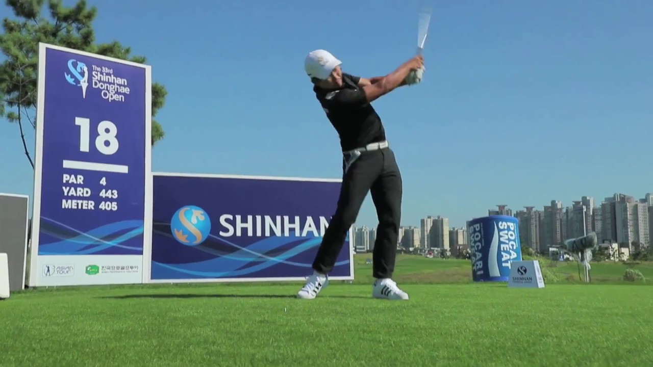 Shinhan ưu đãi cho chủ thẻ Visa Platinum khi ra sân Golf